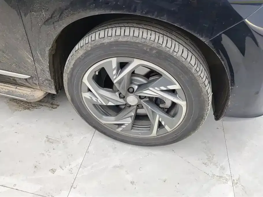 Hongqi HS3 PHEV 2025 из CN, фото 6