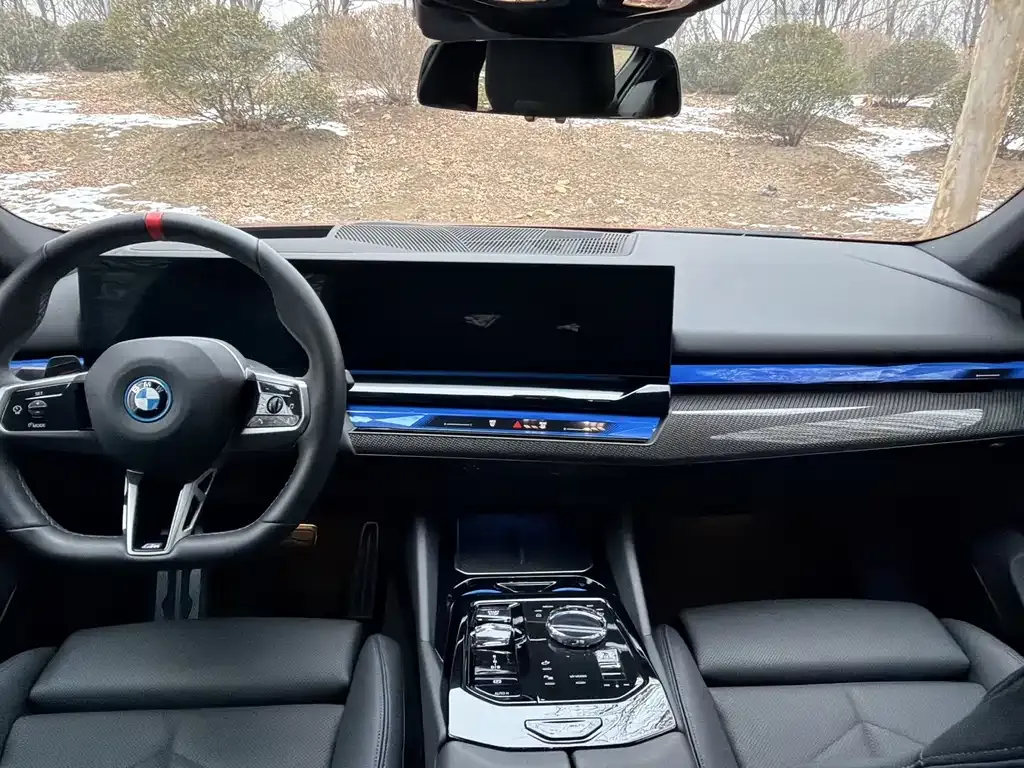 BMW i5 M60 2024 из CN, фото 3