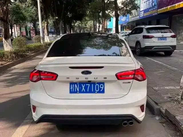 Ford Focus 2021 из CN, фото 4