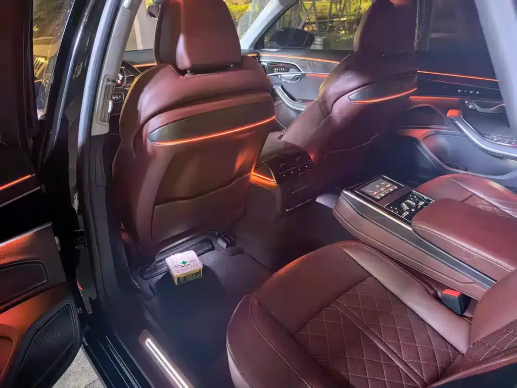 Audi A8 2023 из CN, фото 6