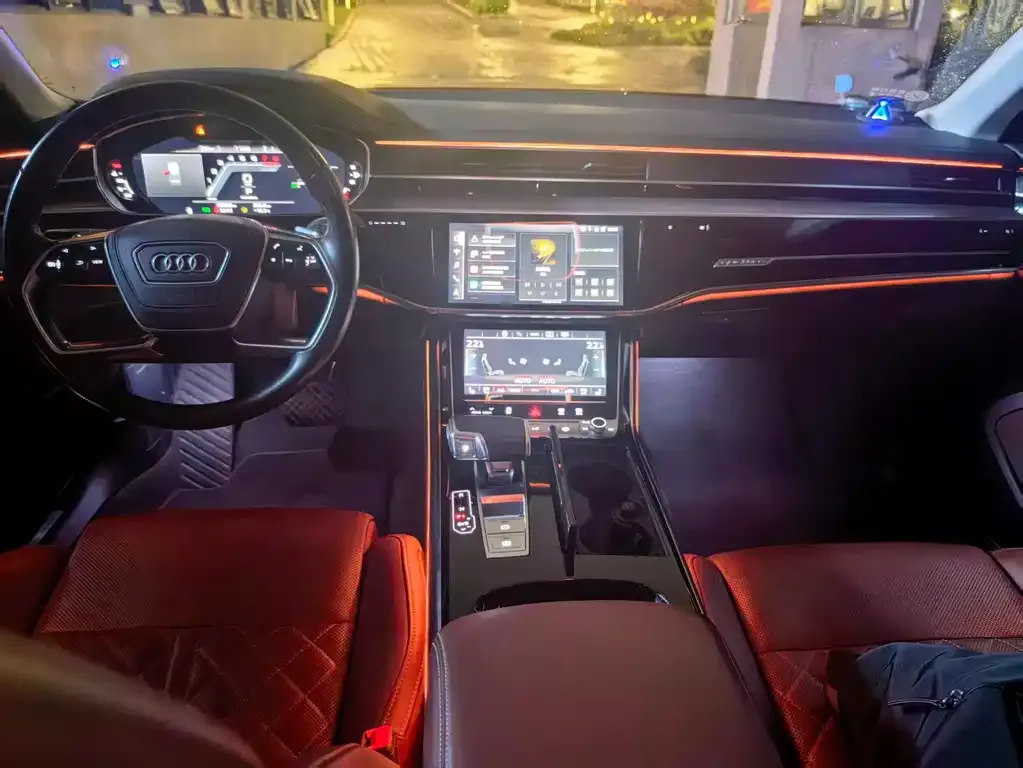 Audi A8 2023 из CN, фото 7