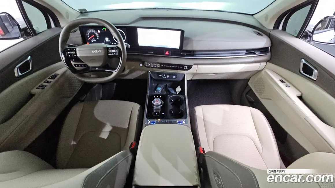 Kia Carnival — фото 10
