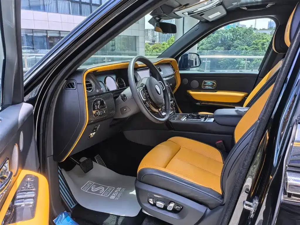Rolls-Royce Cullinan 2022 из CN, фото 8