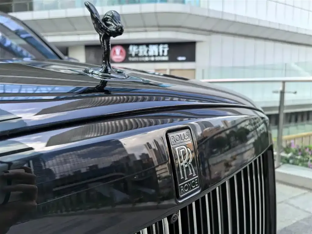 Rolls-Royce Cullinan 2022 из CN, фото 10