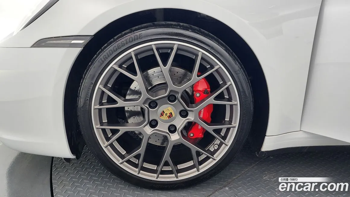 Porsche 911 2021 из KR, фото 8