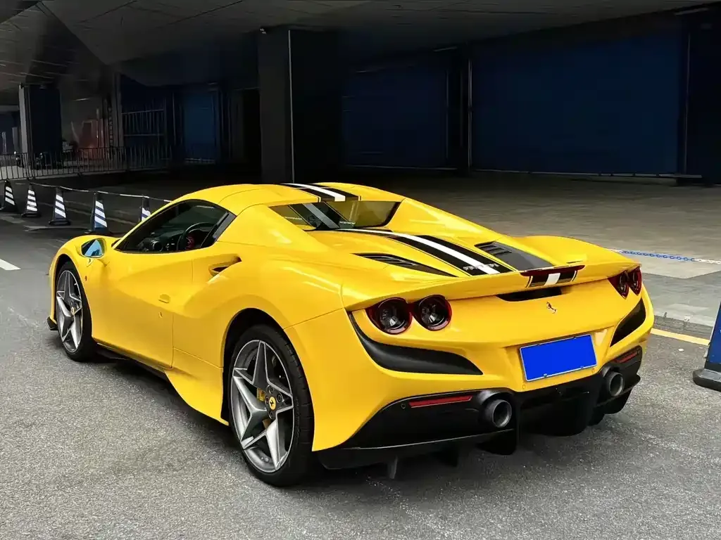 Ferrari F8 2022 из CN, фото 7