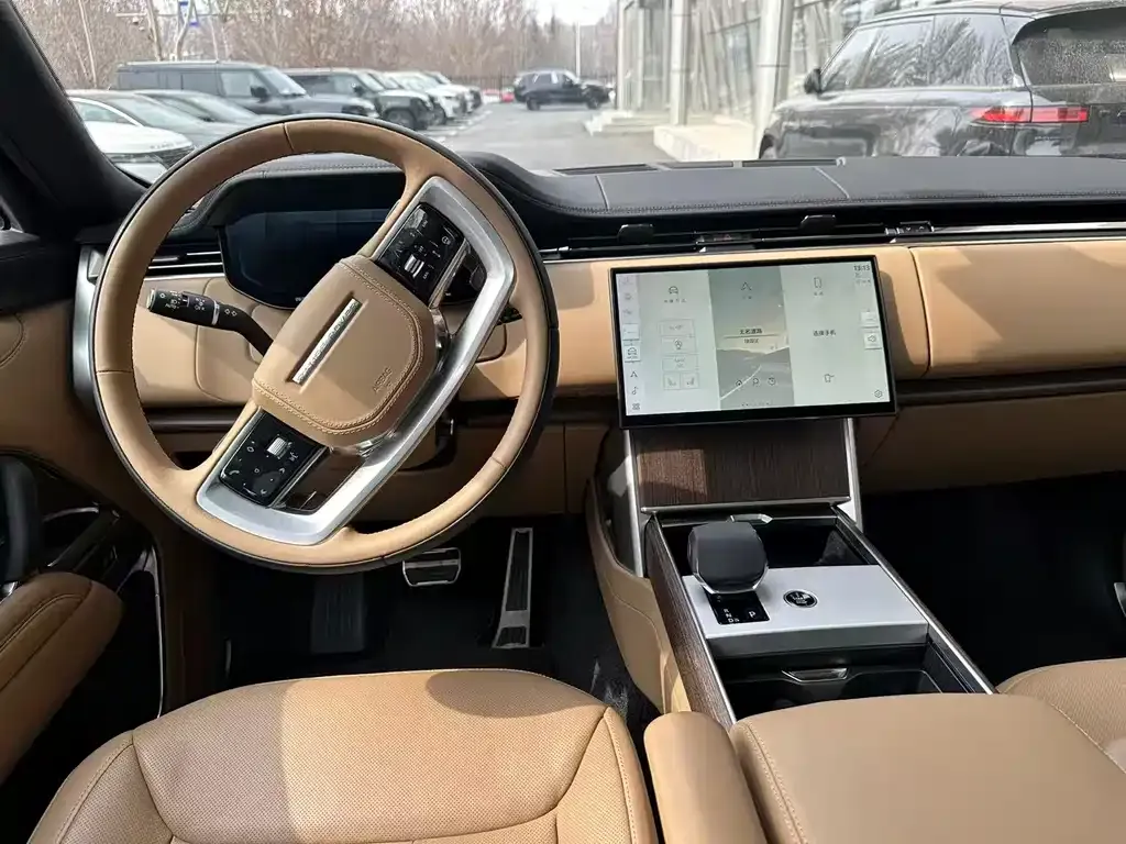 Land Rover Range Rover 2024 из CN, фото 2