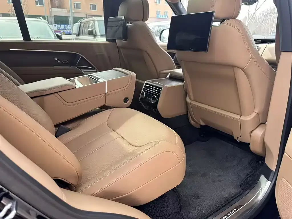 Land Rover Range Rover 2024 из CN, фото 3