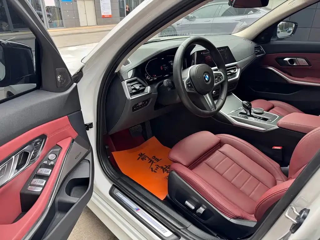 BMW 3 Series 2021 из CN, фото 7