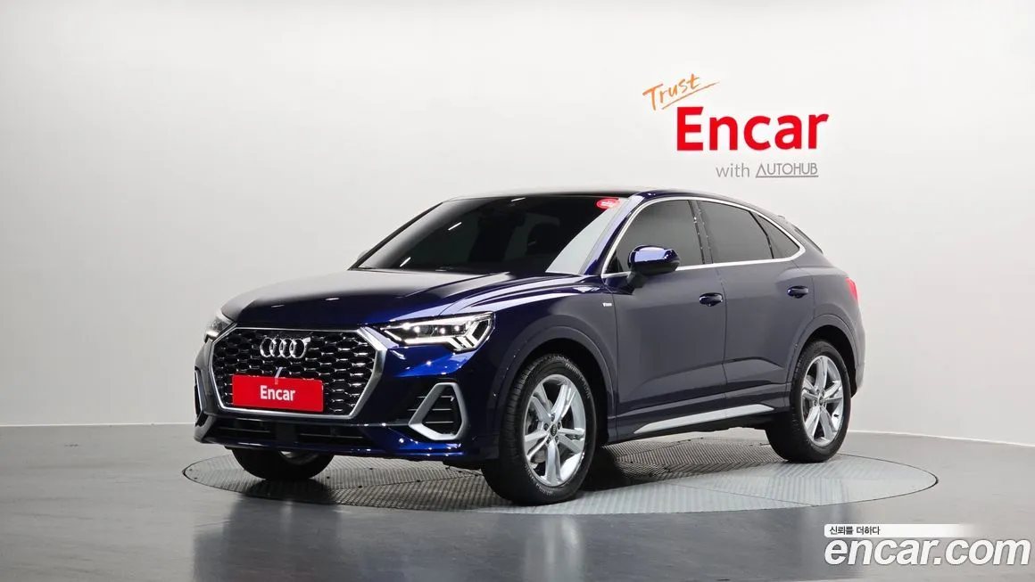 Audi Q3 — фото 1