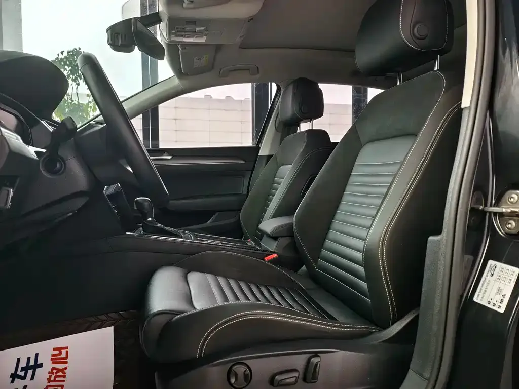 Volkswagen Magotan 2022 из CN, фото 5
