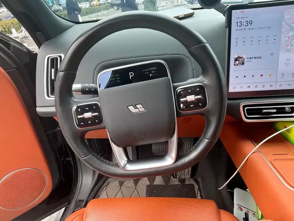 Li Auto L8 2023 из CN, фото 5