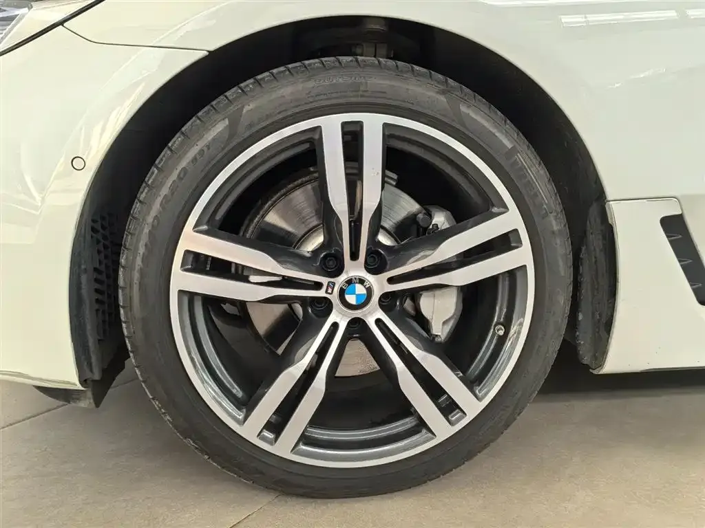 BMW 6 Series GT — фото 10