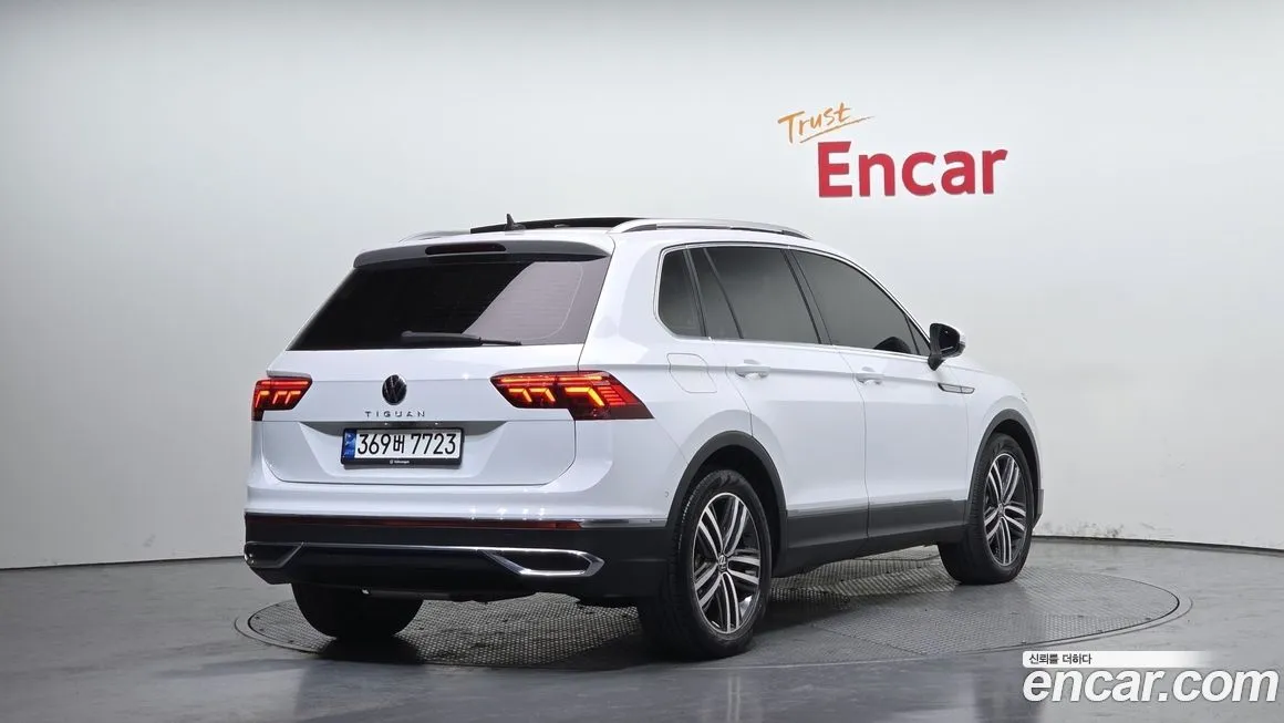 Volkswagen Tiguan — фото 2