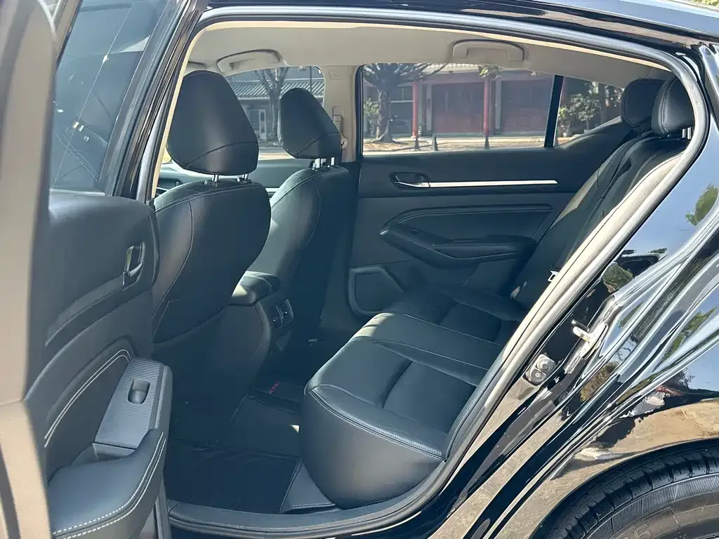Nissan Teana 2021 из CN, фото 5