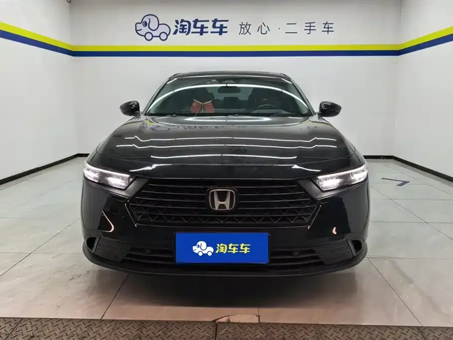 Honda Accord — фото 10