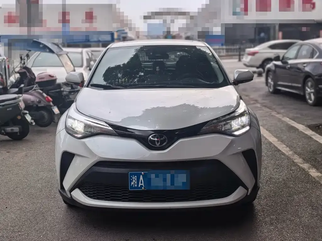 Toyota C-HR 2023 из CN, фото 6