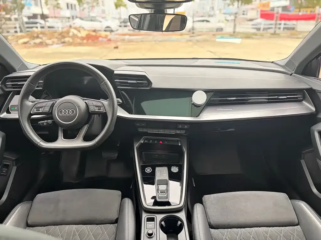 Audi A3 2023 из CN, фото 5
