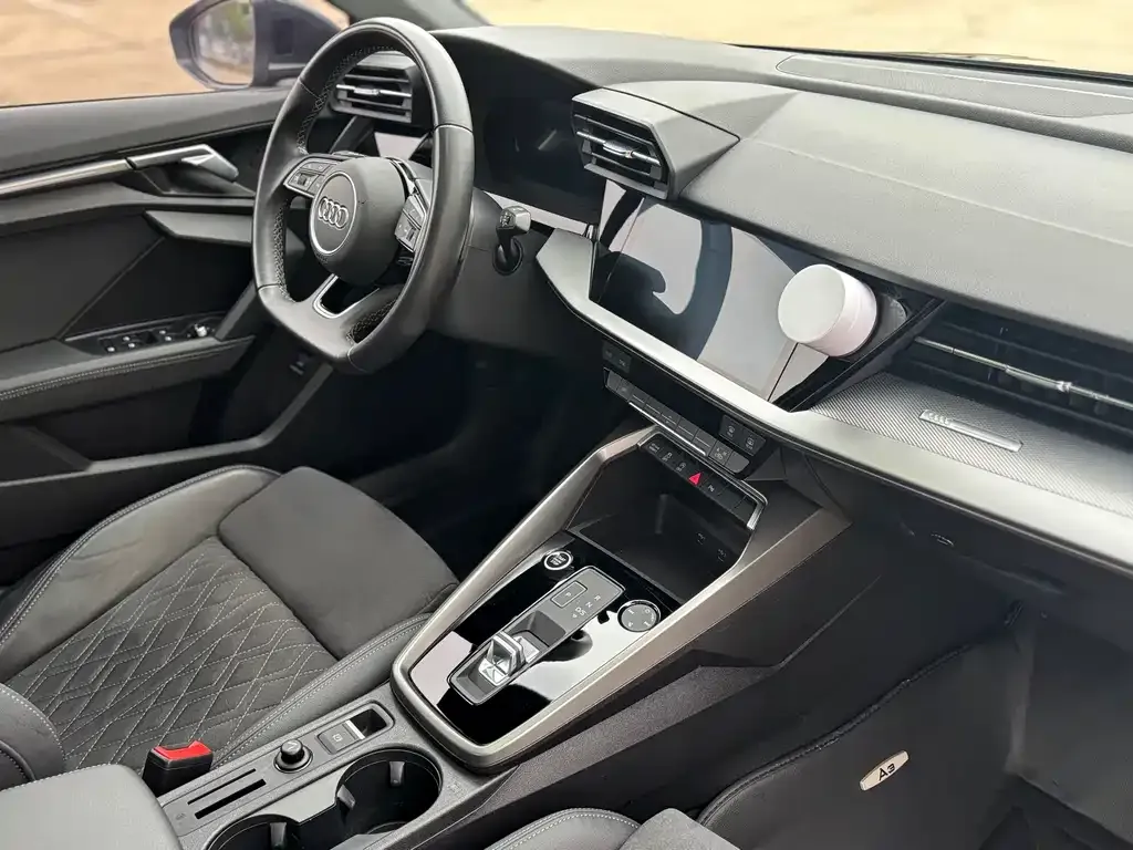 Audi A3 2023 из CN, фото 6