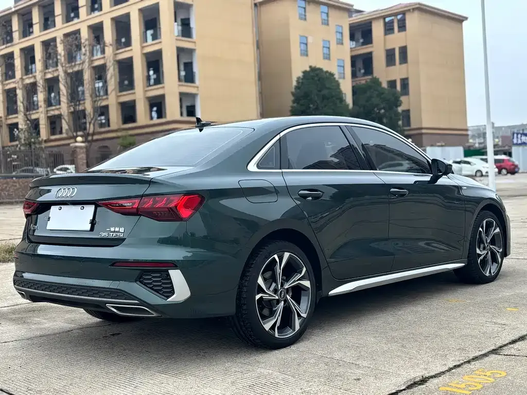 Audi A3 2023 из CN, фото 8