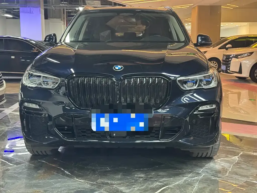 BMW X5 (Import) — фото 1