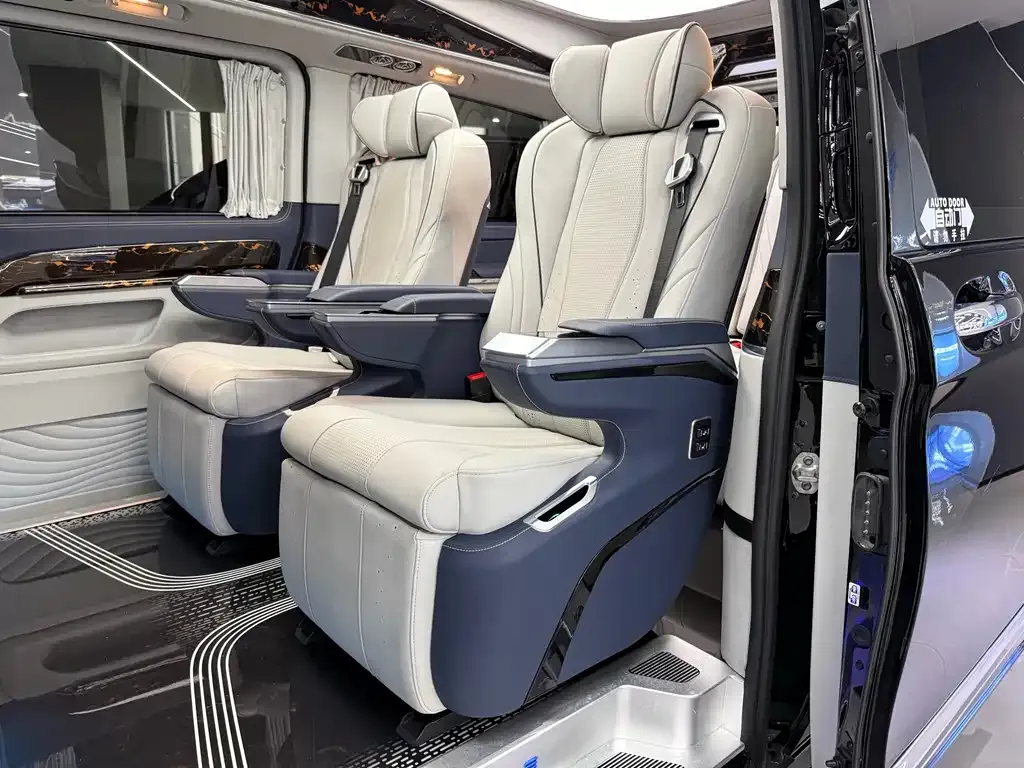 Mercedes-Benz Vito 2023 из CN, фото 4
