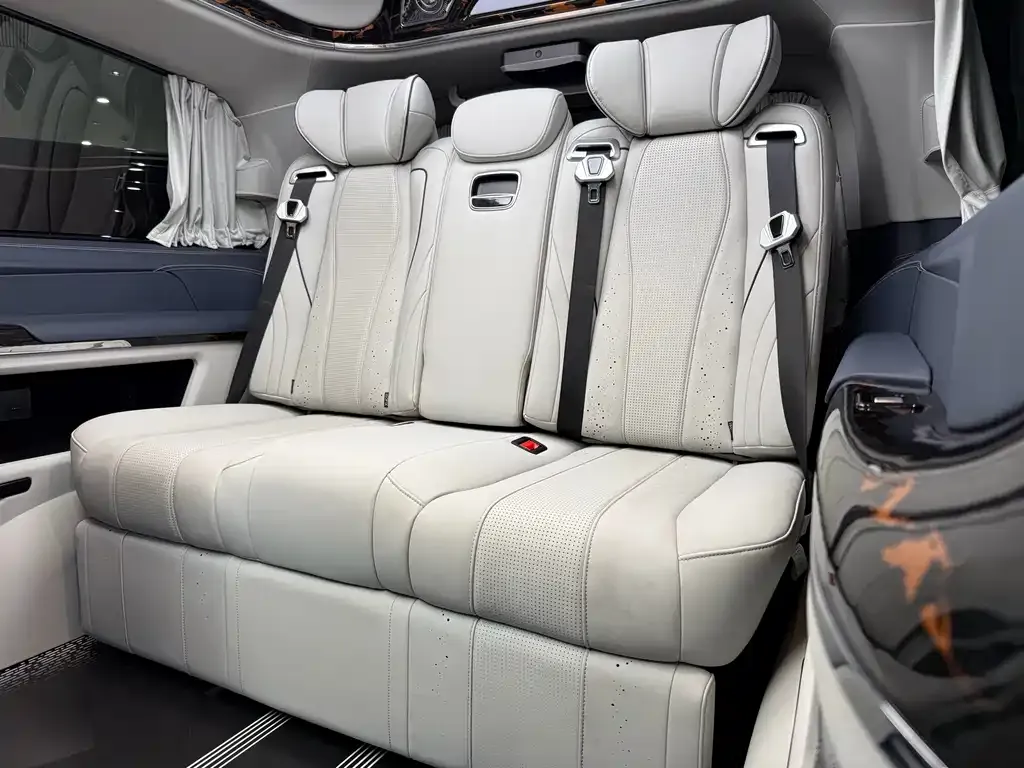 Mercedes-Benz Vito 2023 из CN, фото 3