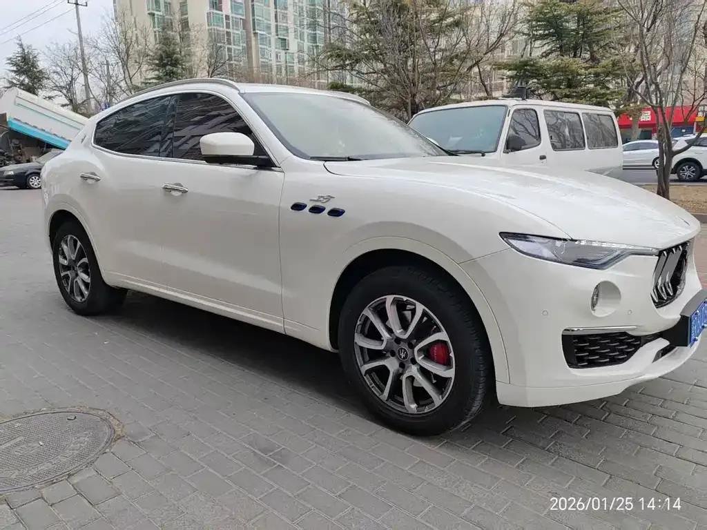 Maserati Levante 2024 из CN, фото 1