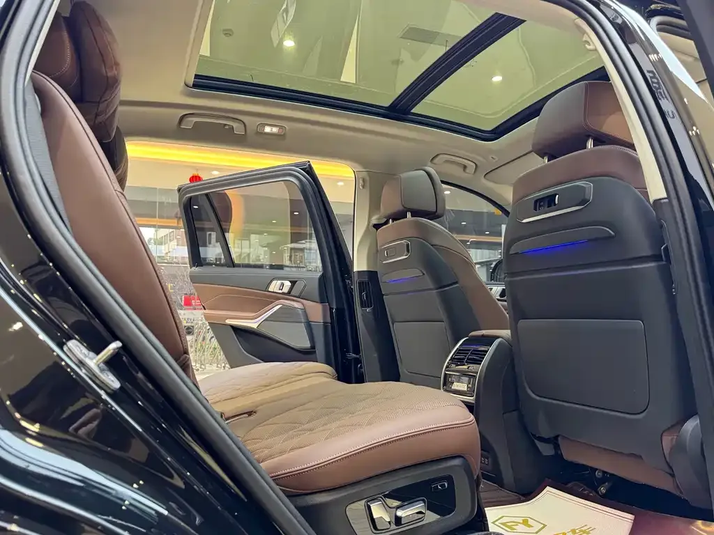 BMW X7 2024 из CN, фото 9
