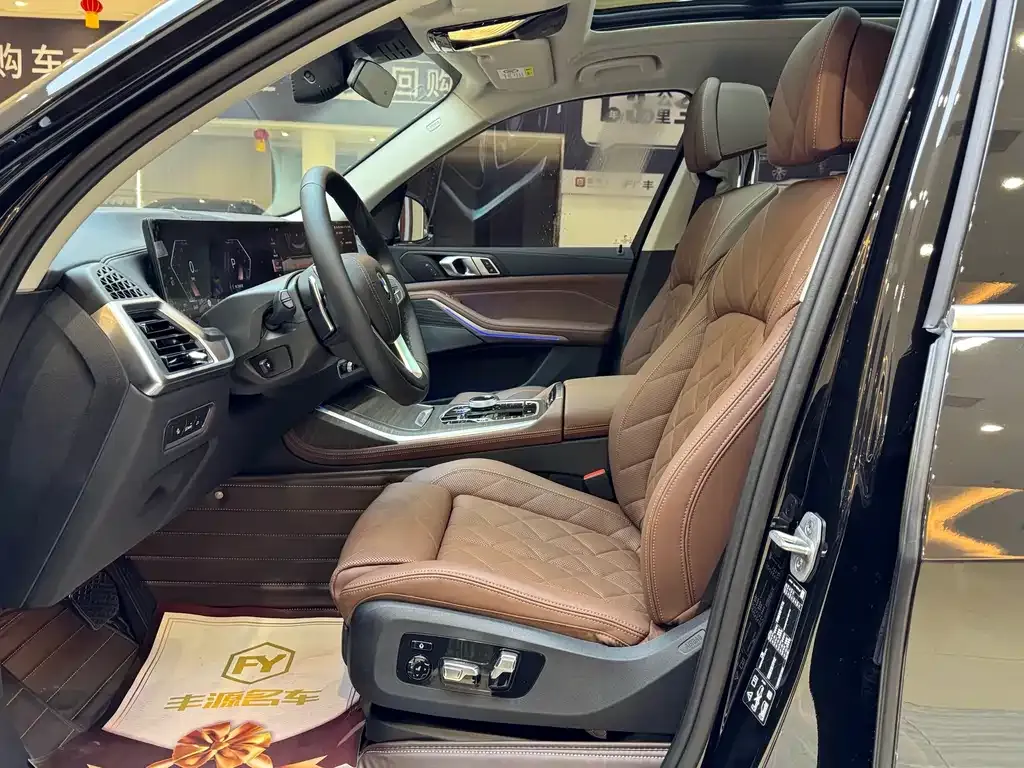 BMW X7 2024 из CN, фото 7