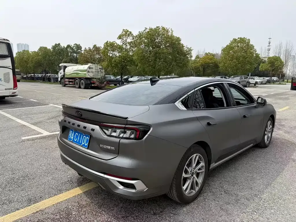 Ford Mondeo 2023 из CN, фото 7