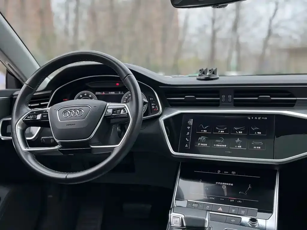 Audi A7L — фото 3