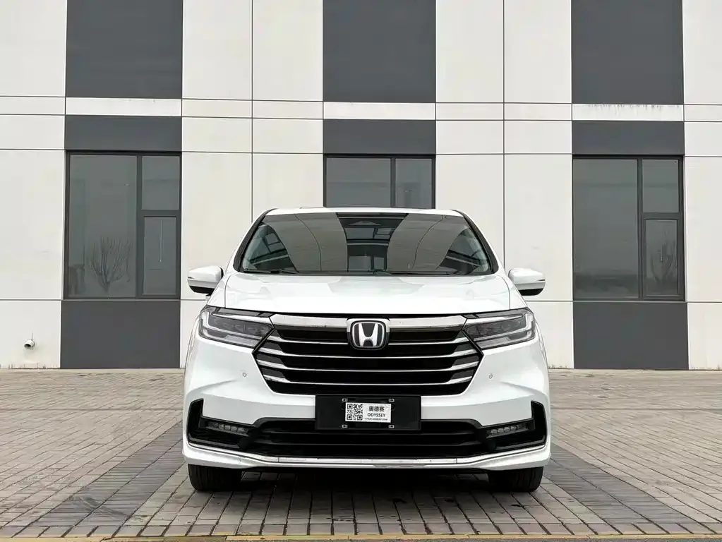 Honda Odyssey — фото 1