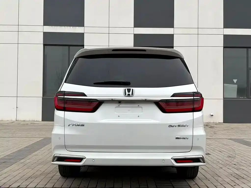 Honda Odyssey — фото 2