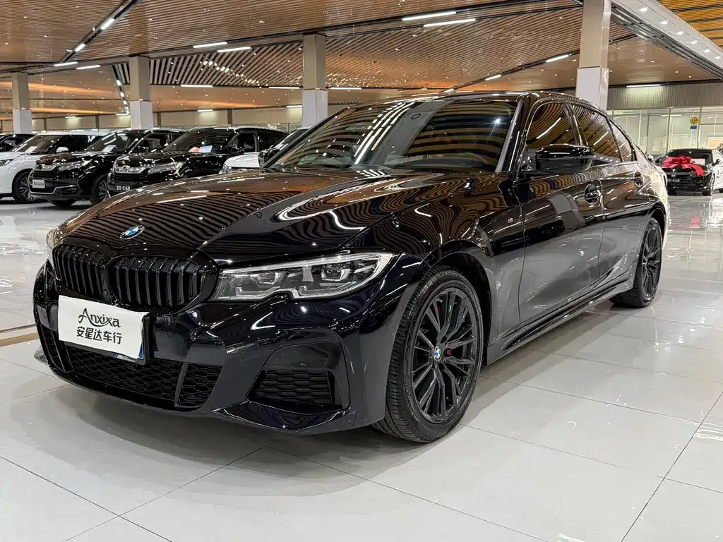 BMW 3 Series 2022 из CN, фото 1