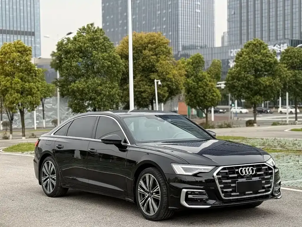 Audi A6L — фото 9