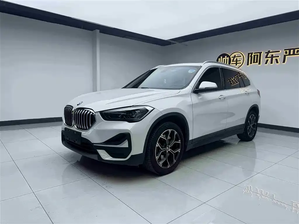 BMW X1 — фото 9