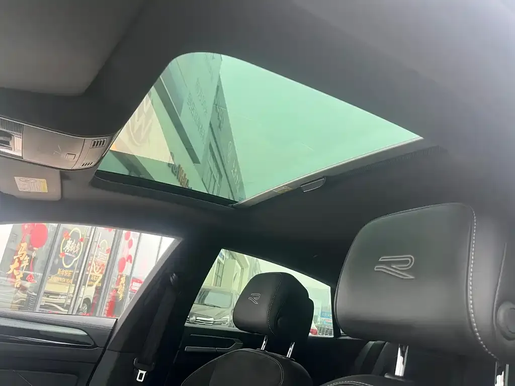 Volkswagen CC 2022 из CN, фото 2
