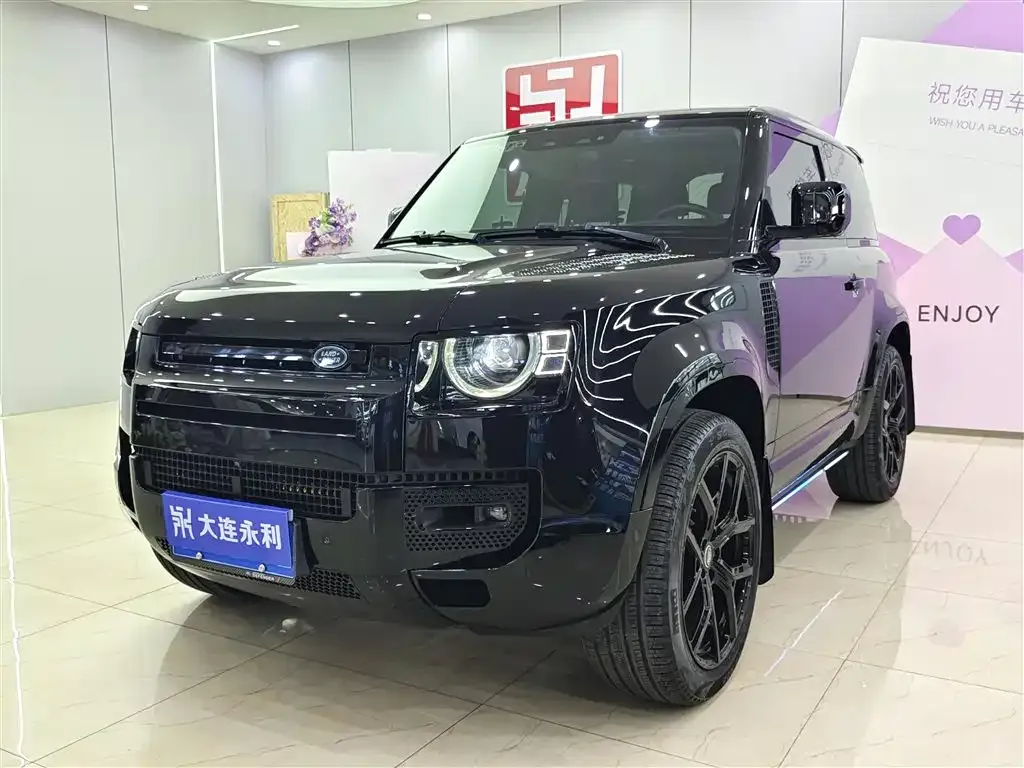 Land Rover Defender — фото 1