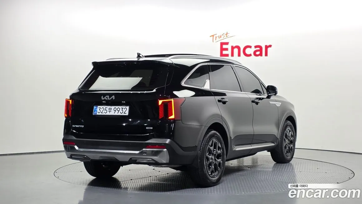 Kia Sorento — фото 7