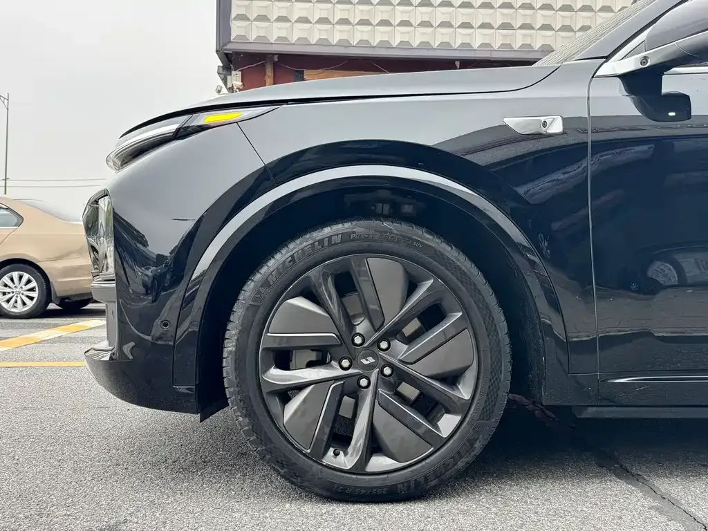 Li Auto L9 2024 из CN, фото 8