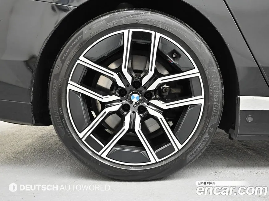 BMW i7 2024 из KR, фото 10