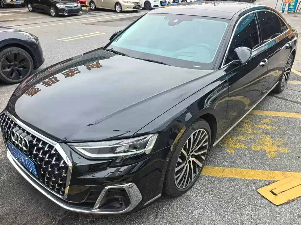 Audi A8 2023 из CN, фото 1