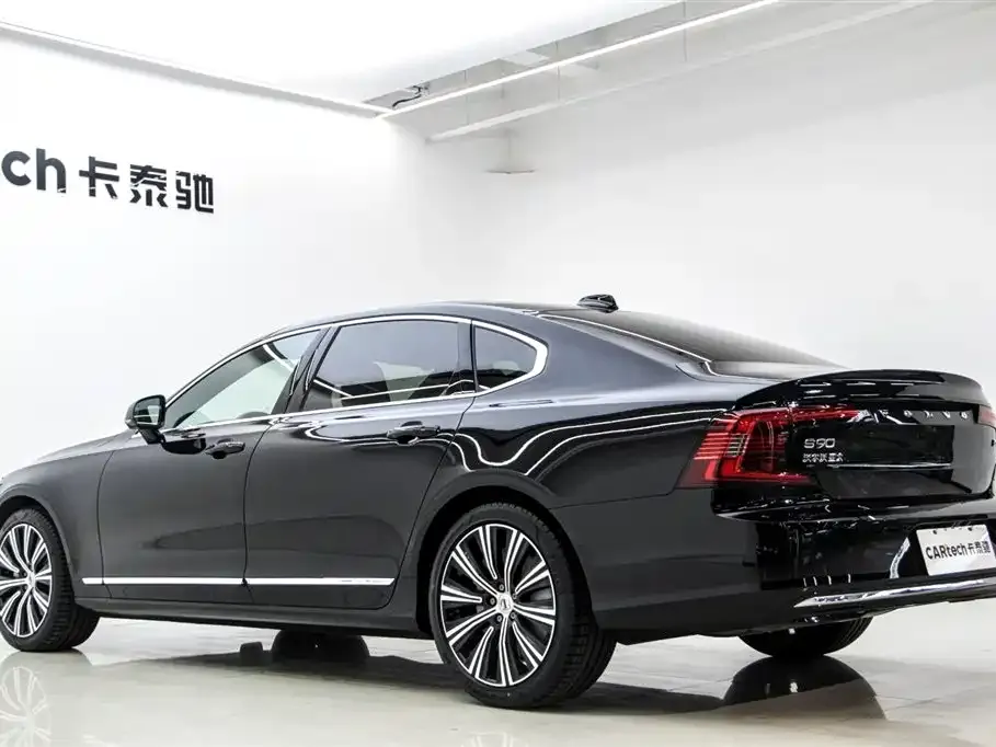Volvo S90 — фото 4