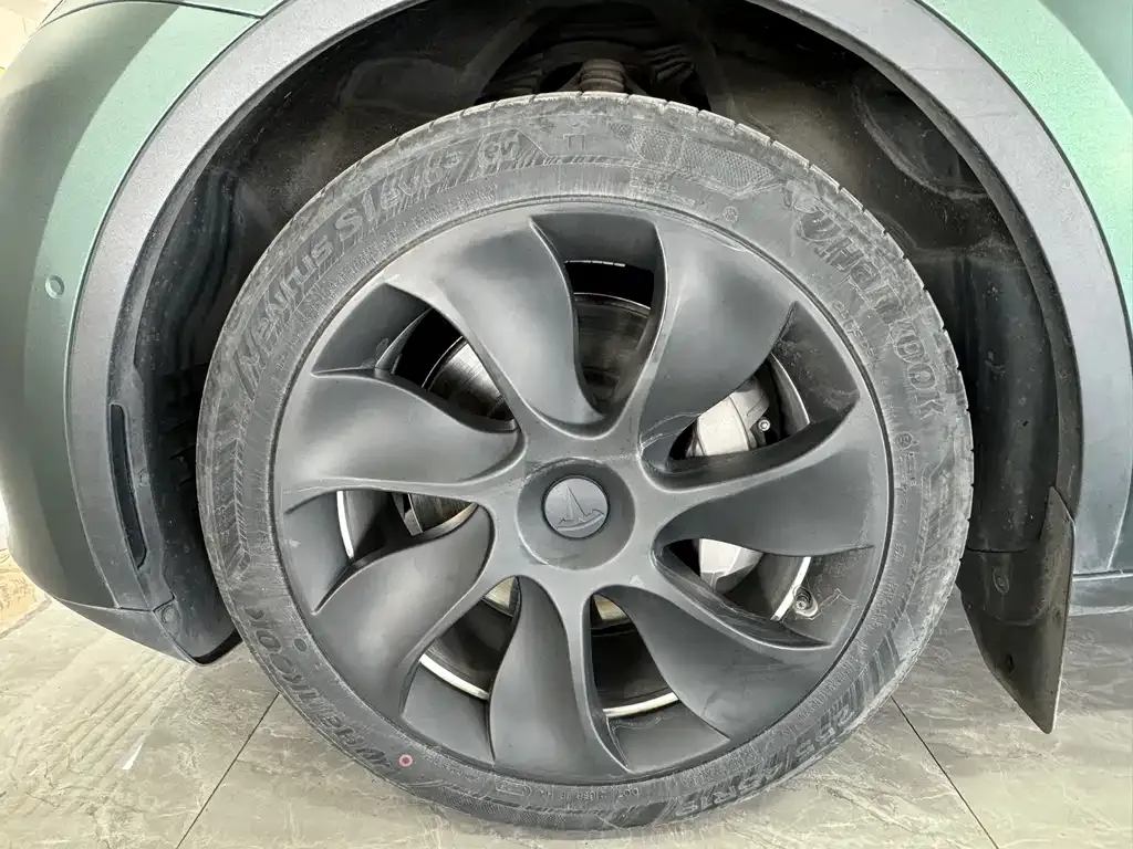 Tesla Model Y 2023 из CN, фото 9