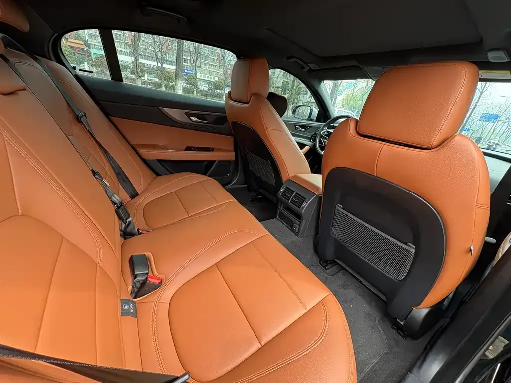 Jaguar XEL 2023 из CN, фото 3