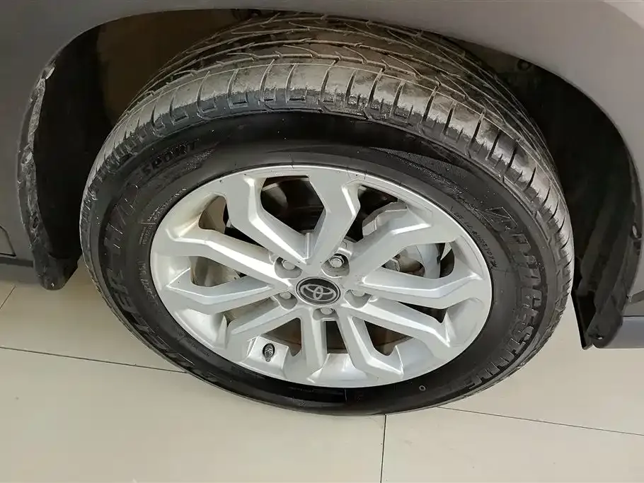 Toyota Frontlander 2023 из CN, фото 9