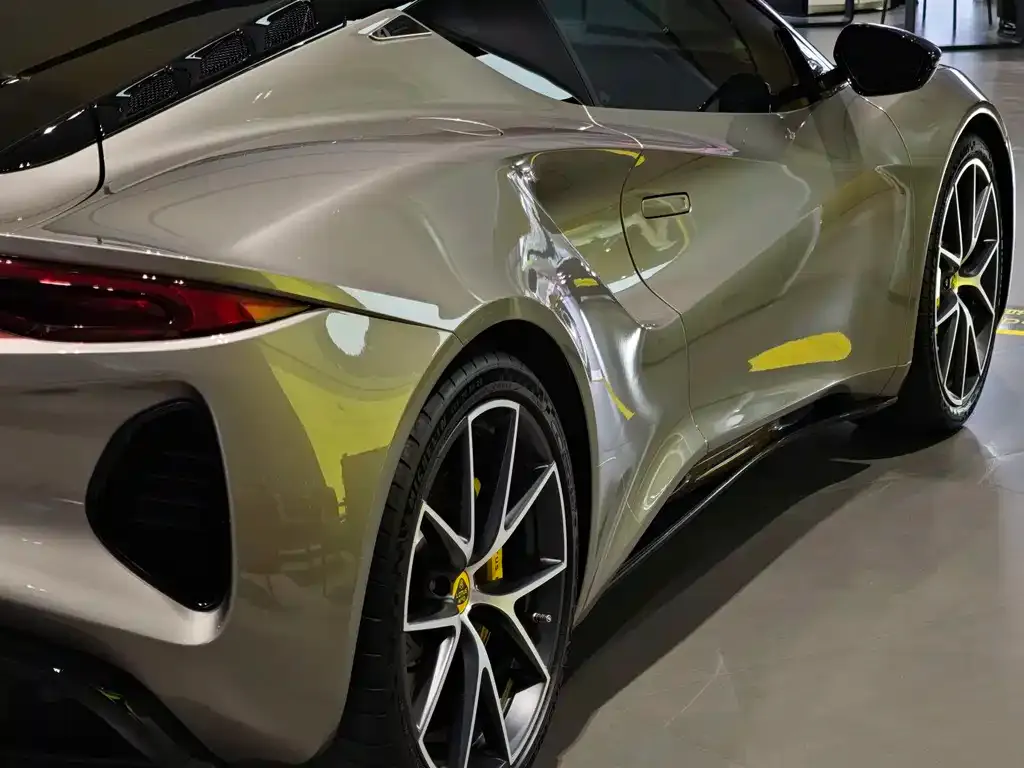 Lotus Emira 2023 из CN, фото 6