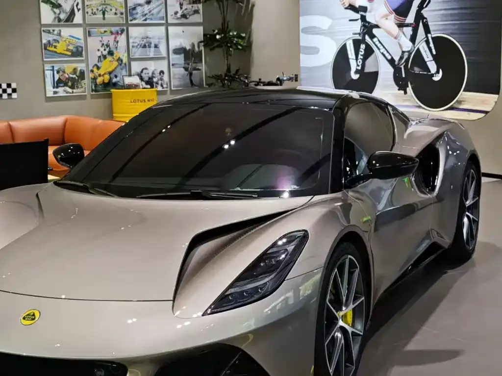Lotus Emira 2023 из CN, фото 9