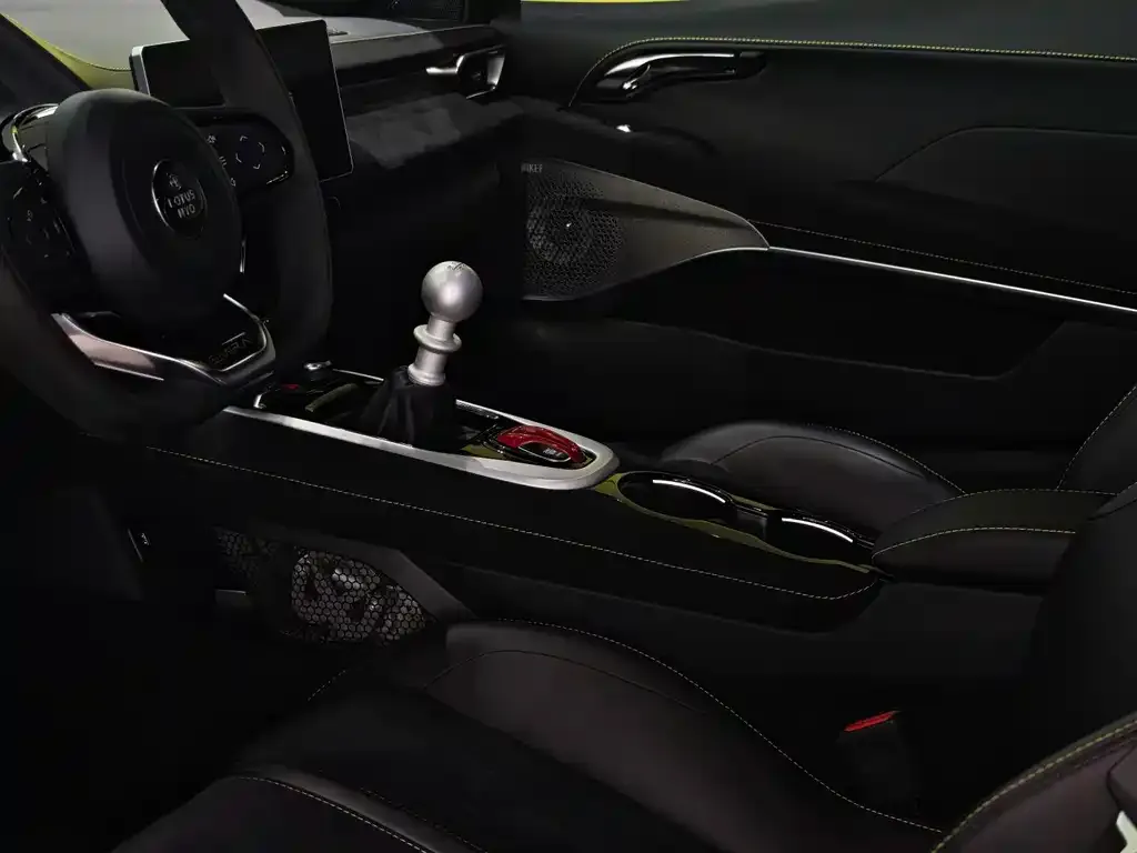 Lotus Emira 2023 из CN, фото 5